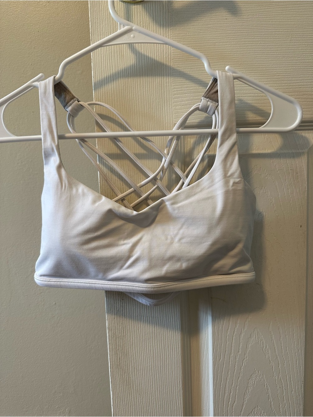 Lululemon White Strappy Sports Bra - Women Size 8